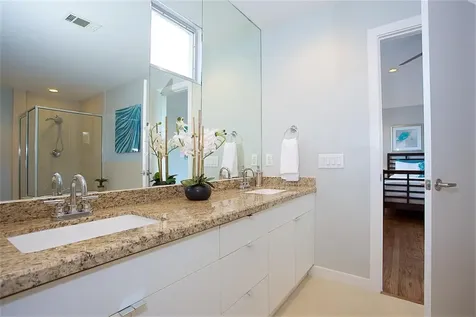 5342 Darling Street A Houston TX 77007