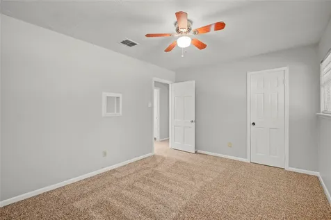 15702 Wandering Trail Friendswood TX 77546