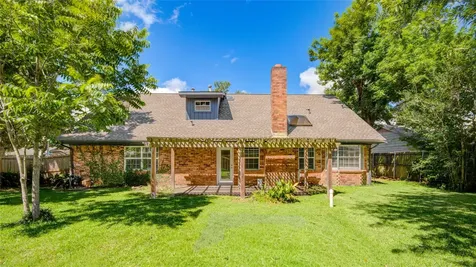 15702 Wandering Trail Friendswood TX 77546