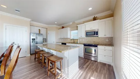 1965 Ave J Crystal Beach TX 77650