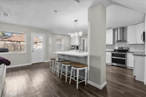15431 Wandering Trail Friendswood TX 77546
