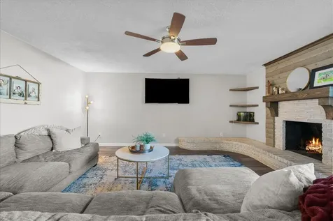 15431 Wandering Trail Friendswood TX 77546