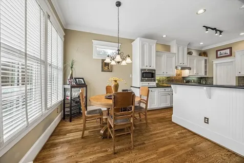 1023 Nicholson Street Houston TX 77008