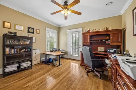 1023 Nicholson Street Houston TX 77008