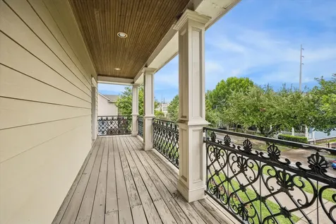 1023 Nicholson Street Houston TX 77008
