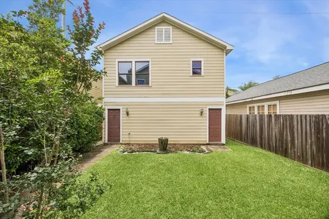 1023 Nicholson Street Houston TX 77008