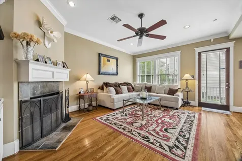 1023 Nicholson Street Houston TX 77008