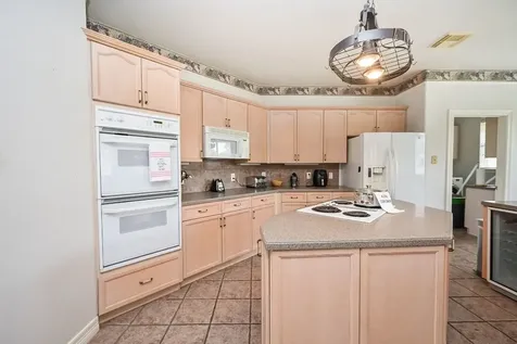 8102 Ashley Circle Drive S Houston TX 77071