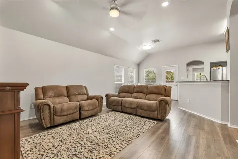 5130 Sagewood Drive College Station TX 77845