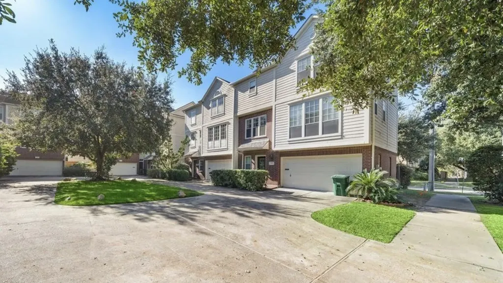 1702 Tuam Street B Houston TX 77004