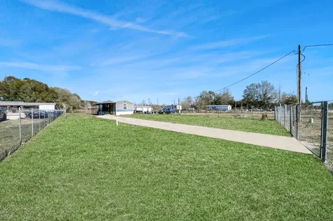 597 County Road 3406 Cleveland TX 77327