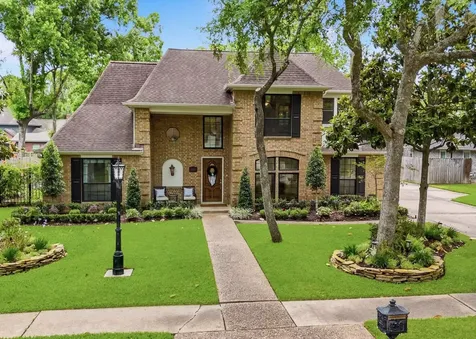 1206 Verdun Lane Friendswood TX 77546