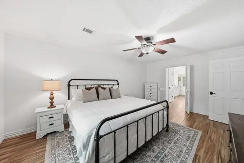 1206 Verdun Lane Friendswood TX 77546