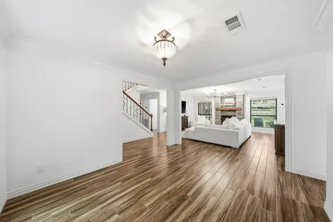 1206 Verdun Lane Friendswood TX 77546