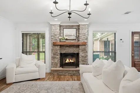 1206 Verdun Lane Friendswood TX 77546