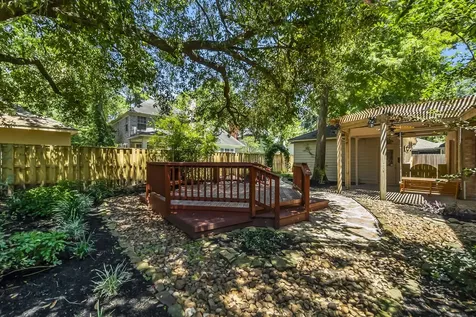 78 N Cochrans Green Circle The Woodlands TX 77381