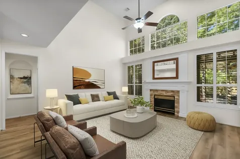 78 N Cochrans Green Circle The Woodlands TX 77381
