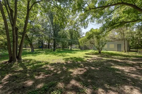 504 Redbud Street Caldwell TX 77836