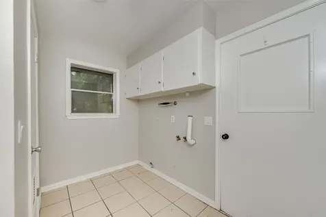504 Redbud Street Caldwell TX 77836