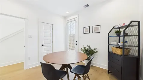 2424 Freeman Street Houston TX 77009