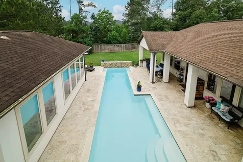 105 Larkhaven Drive Montgomery TX 77316