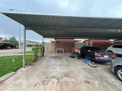 1021 Willow Oaks Circle Pasadena TX 77506