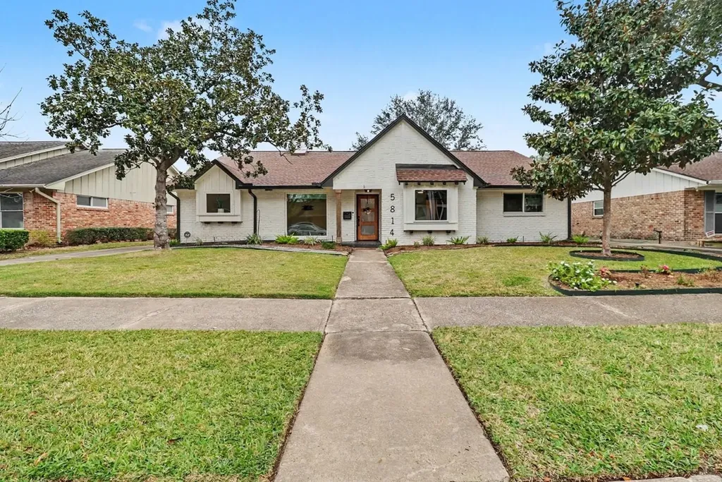 5814 Braesheather Drive Houston TX 77096