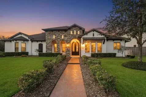 1702 Hunters Trail Friendswood TX 77546