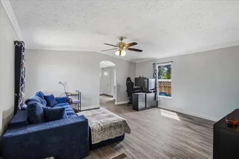 510 Road 5512 Cleveland TX 77327