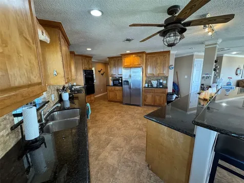128 White Heron Drive Anahuac TX 77514