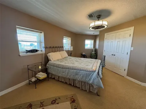 128 White Heron Drive Anahuac TX 77514