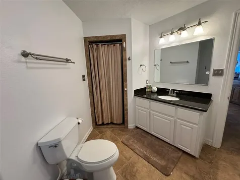 128 White Heron Drive Anahuac TX 77514