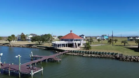128 White Heron Drive Anahuac TX 77514