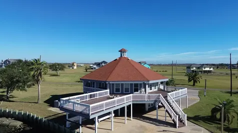 128 White Heron Drive Anahuac TX 77514