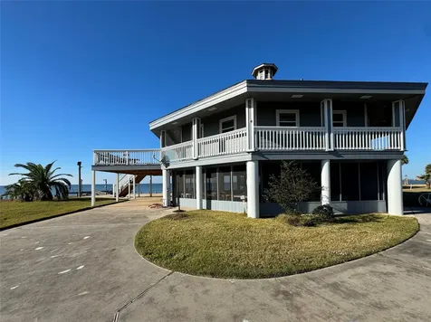 128 White Heron Drive Anahuac TX 77514
