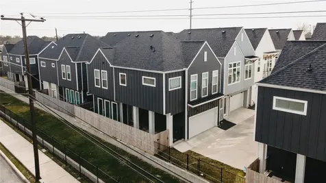 5233 Hillman Street A Houston TX 77023