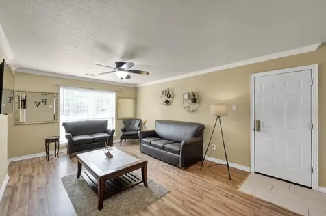 125 Pine Street Prairie View TX 77445