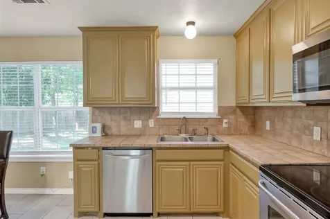 125 Pine Street Prairie View TX 77445