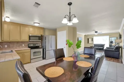 125 Pine Street Prairie View TX 77445