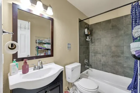 125 Pine Street Prairie View TX 77445