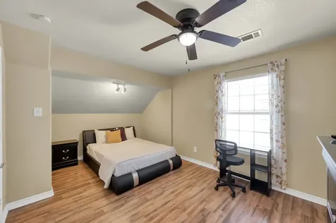 125 Pine Street Prairie View TX 77445