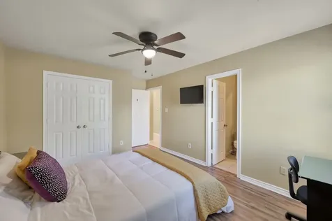 125 Pine Street Prairie View TX 77445