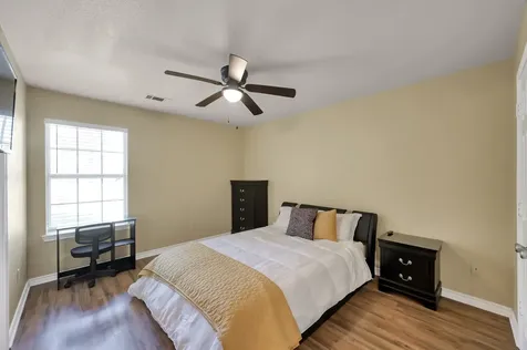 125 Pine Street Prairie View TX 77445