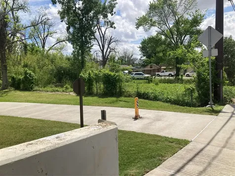 5004 Falls Street Houston TX 77026