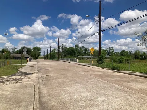 5004 Falls Street Houston TX 77026