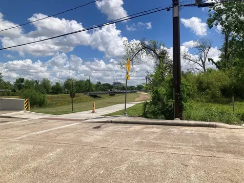 5004 Falls Street Houston TX 77026