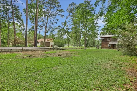 186 County Road 637 Dayton TX 77535
