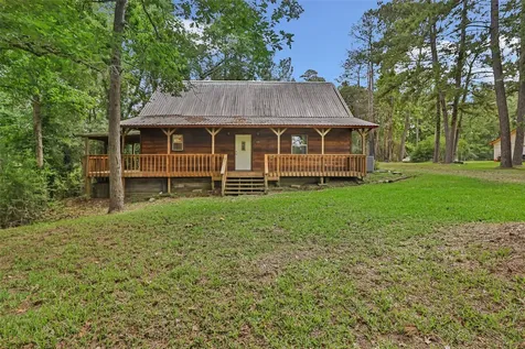 186 County Road 637 Dayton TX 77535