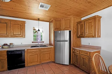 186 County Road 637 Dayton TX 77535