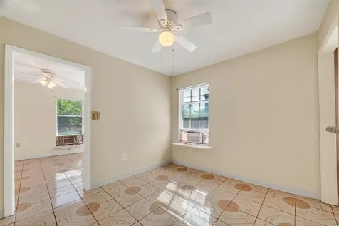 968 Garapan Street Houston TX 77091